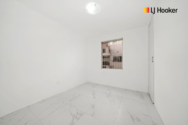 Photo - 4/22 Mcburney Road, Cabramatta NSW 2166 - Image 4