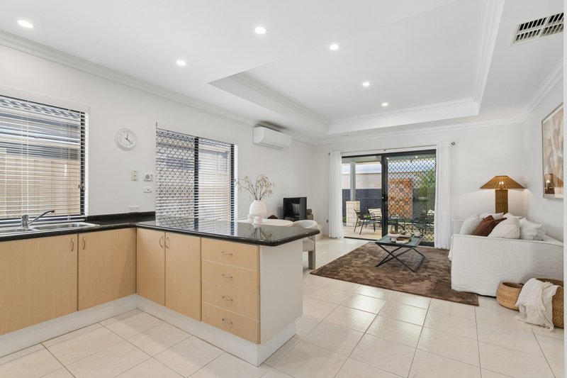 Photo - 4/22 Oatley Turn, Duncraig WA 6023 - Image 6