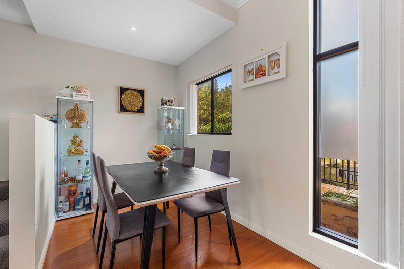 Photo - 4/22 Paris Street, Carlton NSW 2218 - Image 5