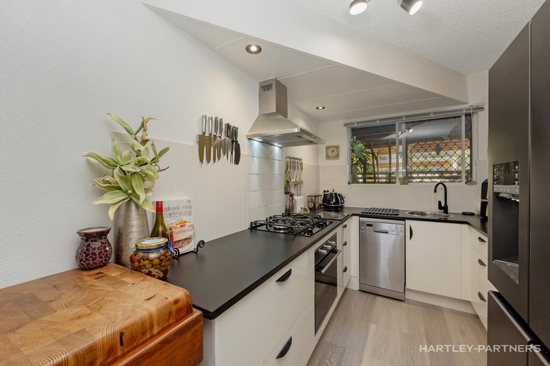 Photo - 4/22 Stuart Street, North Ward QLD 4810 - Image 3