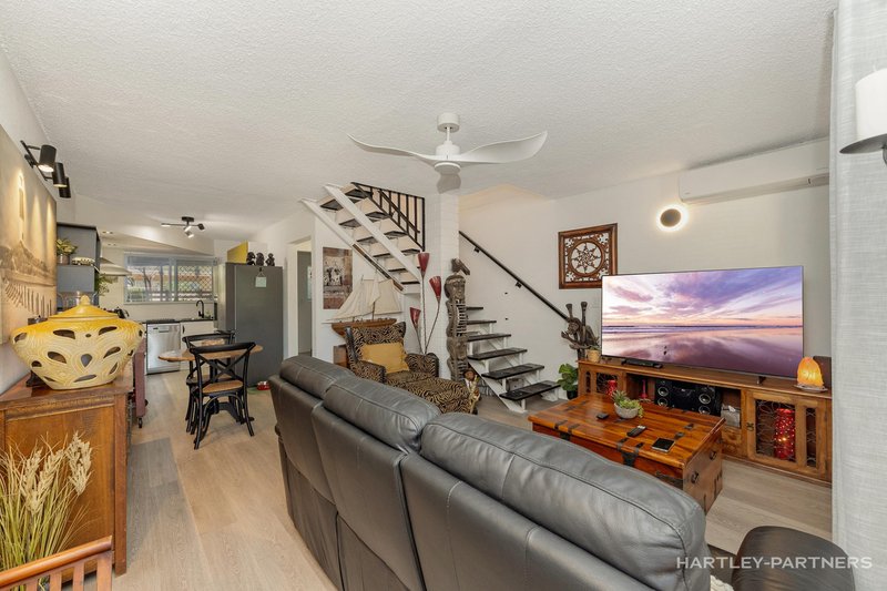 Photo - 4/22 Stuart Street, North Ward QLD 4810 - Image 5
