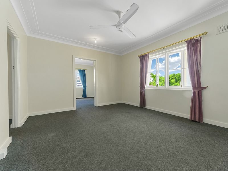 Photo - 4/221 Gregory Terrace, Spring Hill QLD 4000 - Image 2