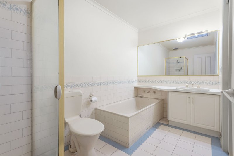 Photo - 4/223 Murrumbeena Road, Murrumbeena VIC 3163 - Image 6