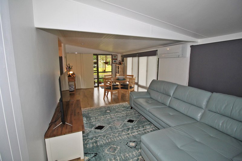 Photo - 4/229 Ocean Drive, Lakewood NSW 2443 - Image 6