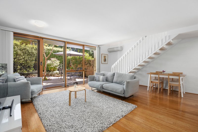 Photo - 42/29 Pethebridge Street, Pearce ACT 2607 - Image 6