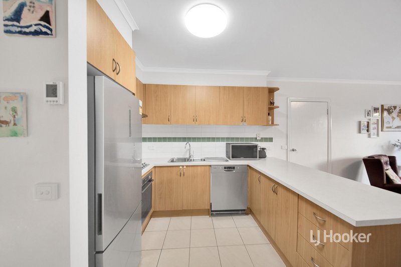 Photo - 4/23-29 Catherine Road, Seabrook VIC 3028 - Image 2