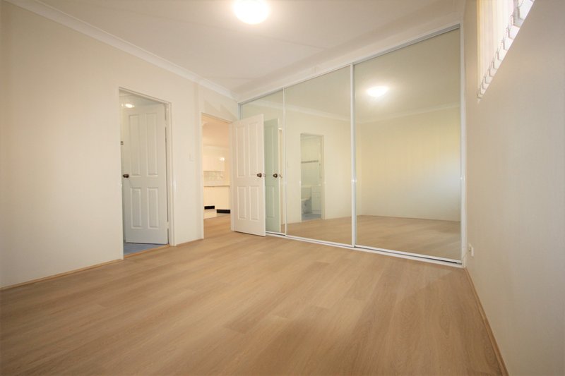 Photo - 4/23-29 Gray Street, Sutherland NSW 2232 - Image 8