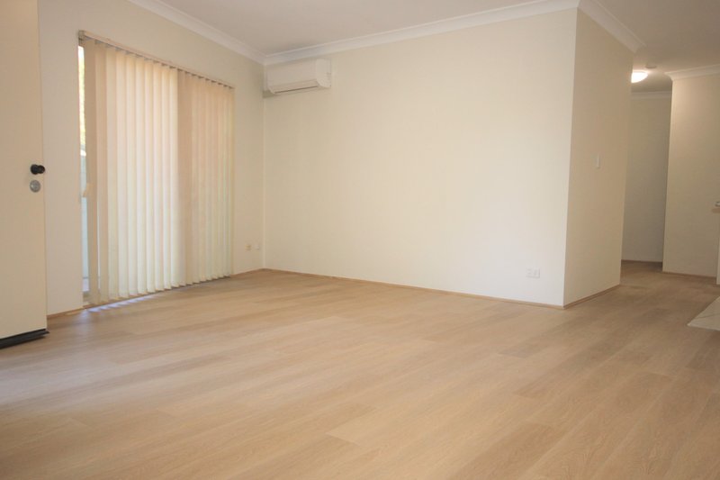 Photo - 4/23-29 Gray Street, Sutherland NSW 2232 - Image 11