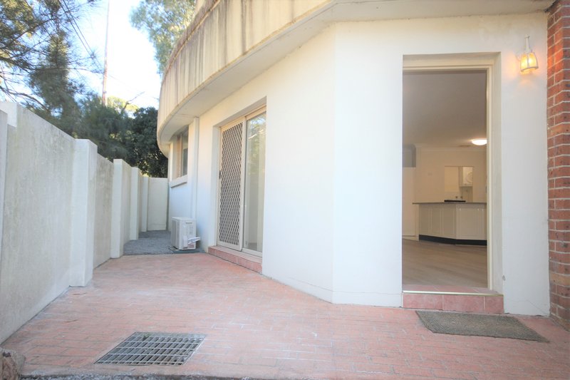 Photo - 4/23-29 Gray Street, Sutherland NSW 2232 - Image 12