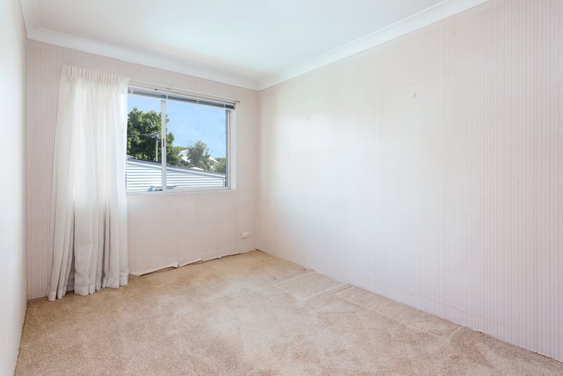 Photo - 4/23 Denham Street, Clayfield QLD 4011 - Image 10