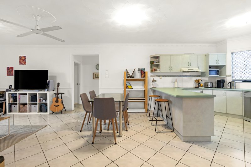 Photo - 4/23 Digger Street, Cairns North QLD 4870 - Image 5