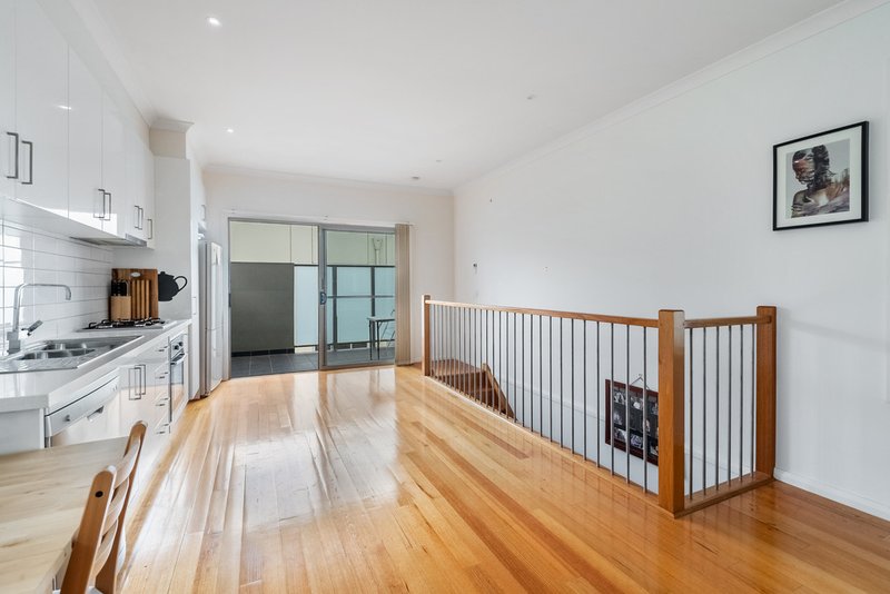 Photo - 4/23 Dyson Street, Reservoir VIC 3073 - Image 2