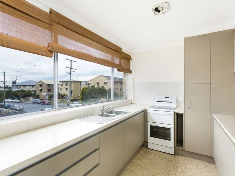 Photo - 4/23 Mansfield Street, Coorparoo QLD 4151 - Image 4