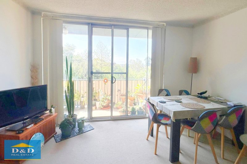 Photo - 4/23 Ruse Street, Harris Park NSW 2150 - Image 2