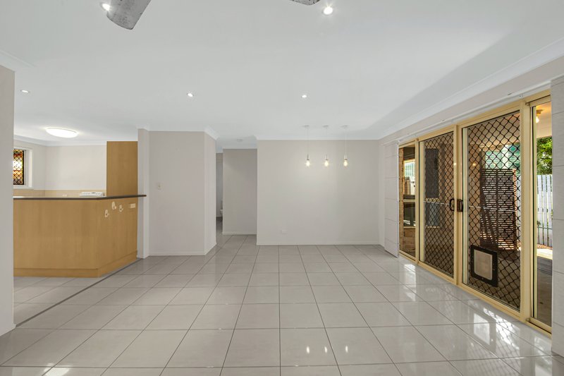 Photo - 4/23 Shaw Street, New Auckland QLD 4680 - Image 5