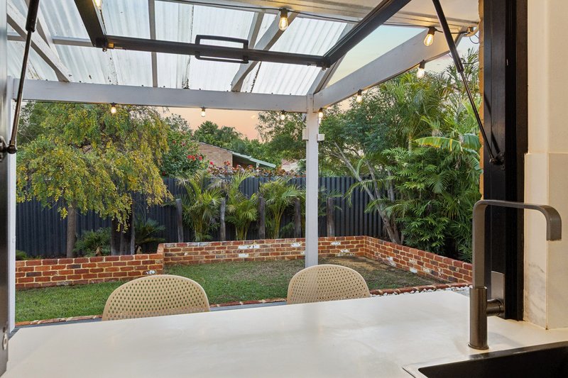 Photo - 4/23 Thurlow Avenue, Yokine WA 6060 - Image 14