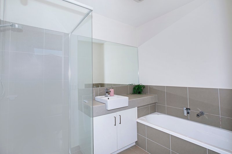 Photo - 4/23 Torquay Road, Belmont VIC 3216 - Image 9