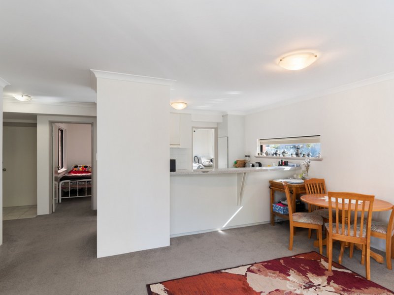 Photo - 4/23 Wellington Street, East Perth WA 6004 - Image 5