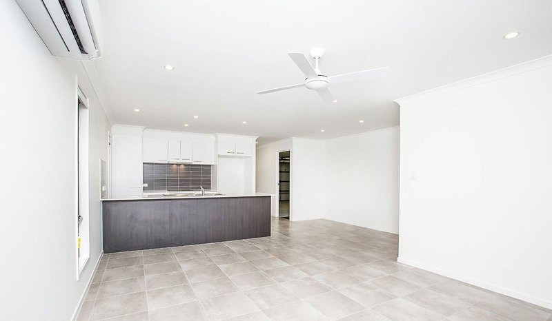 Photo - 42/31 Matthew Street, Carseldine QLD 4034 - Image 3