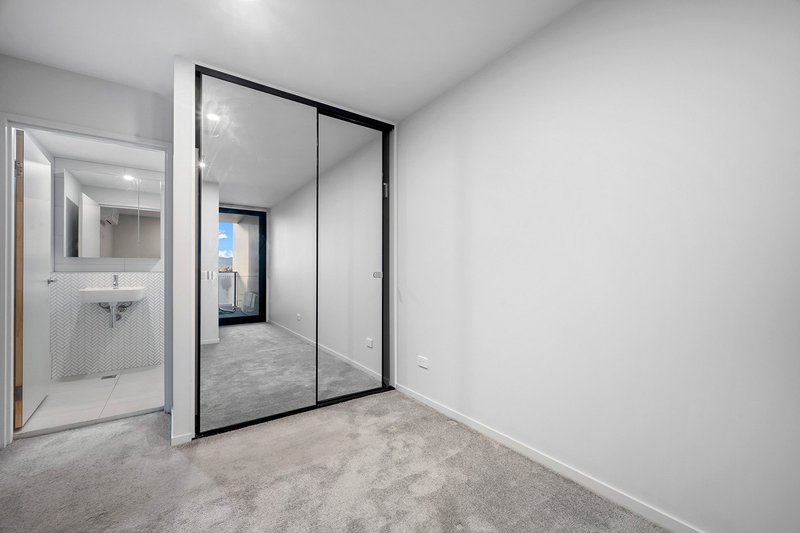 Photo - 423/335 Anketell Street, Greenway ACT 2900 - Image 3