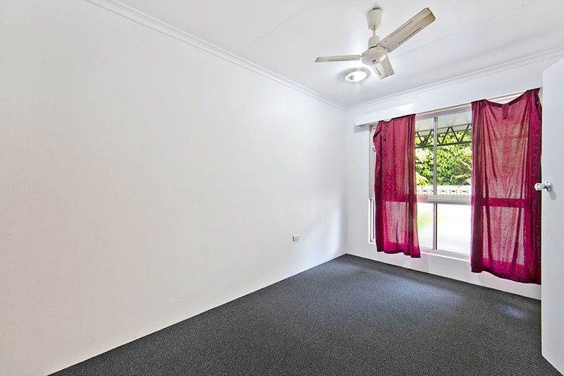 Photo - 4/24 Ackers Street, Hermit Park QLD 4812 - Image 5