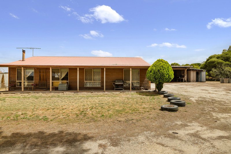 Photo - 424 Brisbane Ranges Road, Mount Wallace VIC 3342 - Image 30