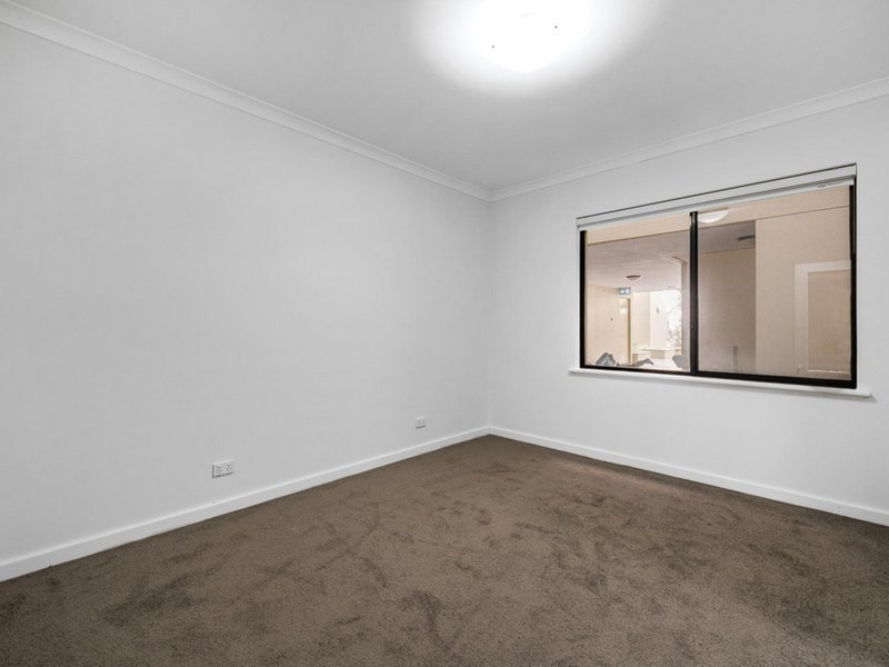 Photo - 4/24 Constitution Street, East Perth WA 6004 - Image 17