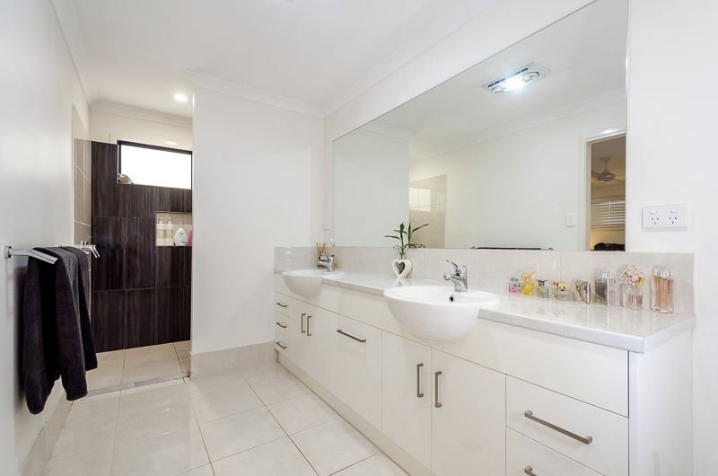 Photo - 424 Jim Whyte Way, Burua QLD 4680 - Image 16