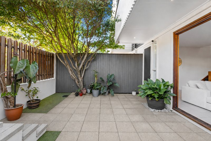 Photo - 4/24 Querrin Street, Yeronga QLD 4104 - Image 10