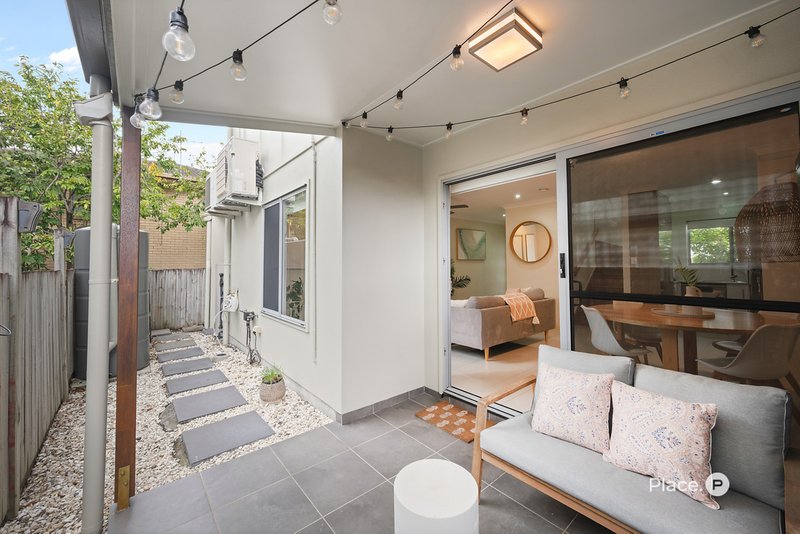 Photo - 4/24 Rossiter Street, Morningside QLD 4170 - Image 2