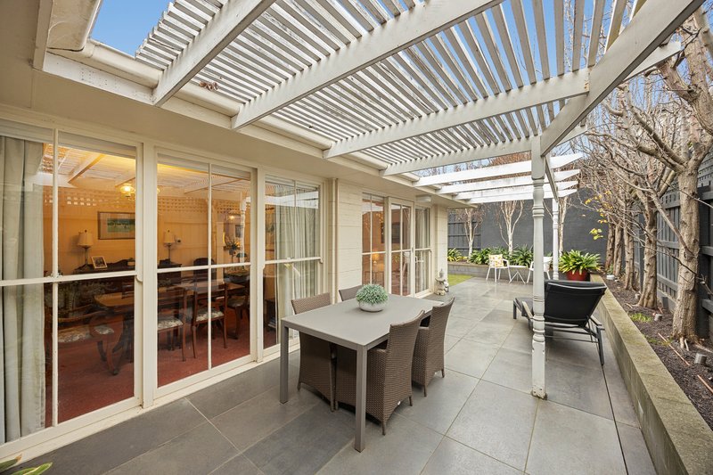 Photo - 4/24 South Road, Brighton VIC 3186 - Image 2