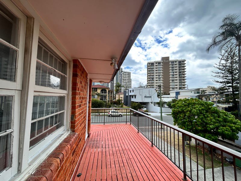 Photo - 4/24 Thornton Street, Surfers Paradise QLD 4217 - Image 1