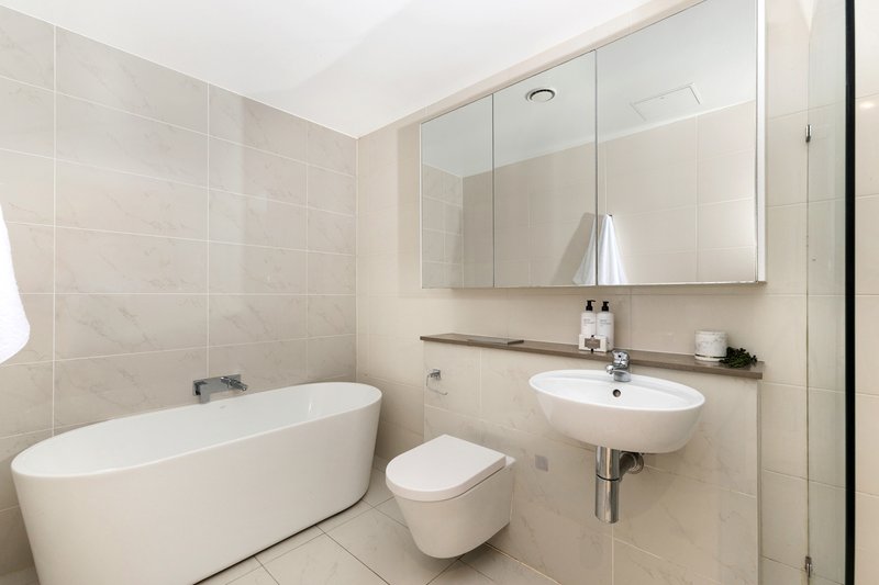 Photo - 424/132-138 Killeaton Street, St Ives NSW 2075 - Image 5