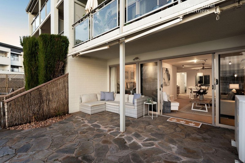 Photo - 4/242 Trimmer Parade, West Lakes SA 5021 - Image 6