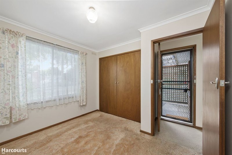 Photo - 4/243 York Street, Ballarat East VIC 3350 - Image 2