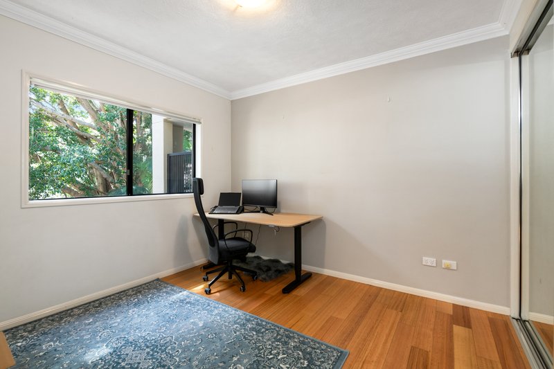 Photo - 424/36 Macdonald Street, Kangaroo Point QLD 4169 - Image 8