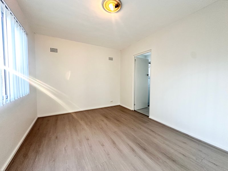 Photo - 4/249 The Horsley Drive, Fairfield NSW 2165 - Image 3