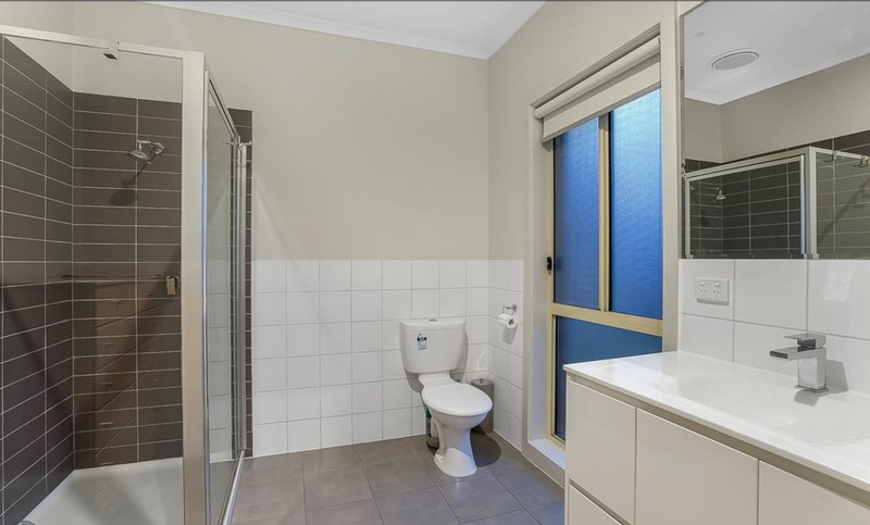Photo - 4/25 Ailsa Street South, Altona Meadows VIC 3028 - Image 9