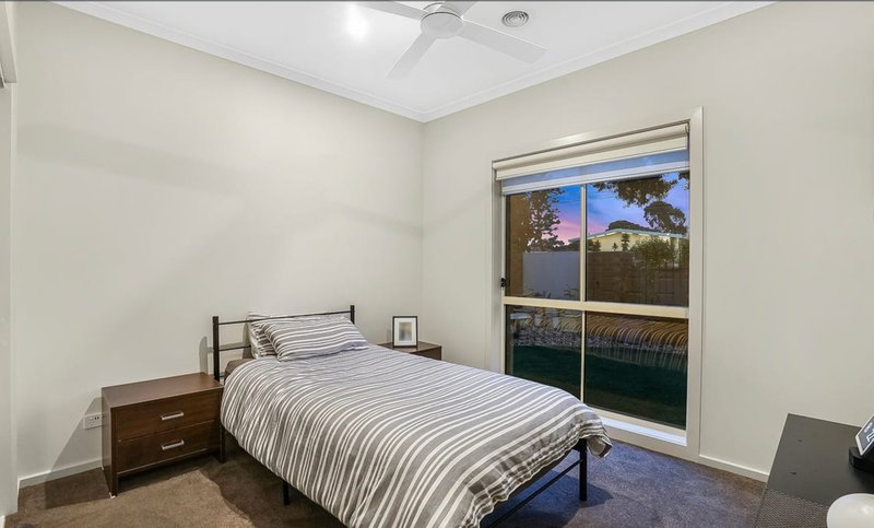 Photo - 4/25 Ailsa Street South, Altona Meadows VIC 3028 - Image 10
