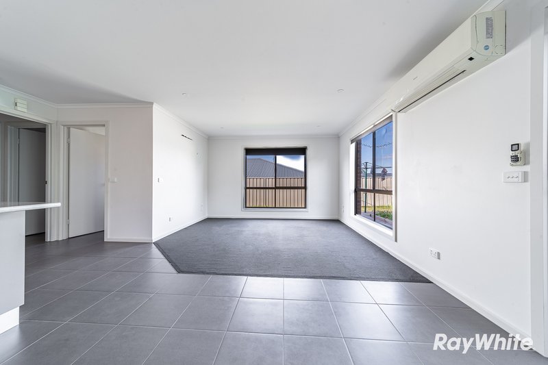 Photo - 4/25 Albert Street, Long Gully VIC 3550 - Image 6