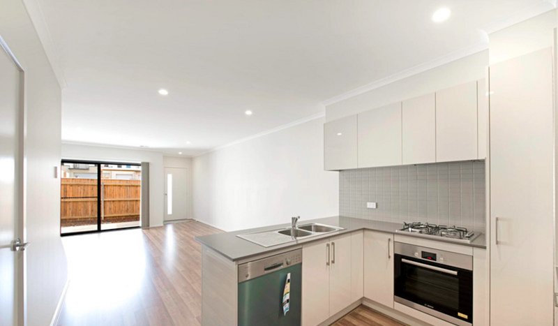 Photo - 42/5 Billabong Street, Lawson ACT 2617 - Image 3