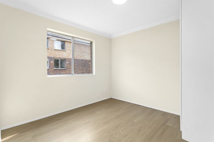 Photo - 4/25 Cambridge Street, Merrylands NSW 2160 - Image 5