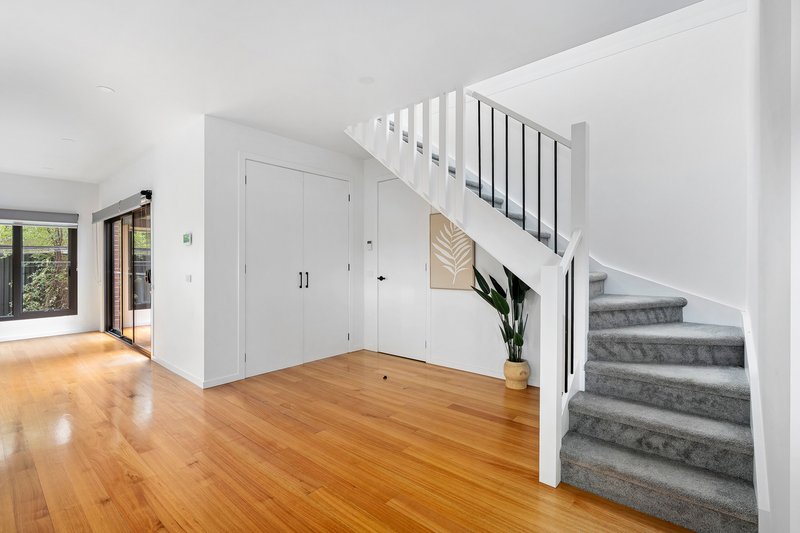 Photo - 4/25 Cameron Street, Coburg VIC 3058 - Image 4