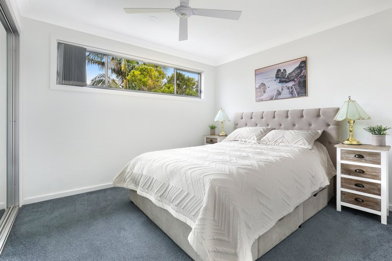 Photo - 4/25 Devonshire Crescent, Oak Flats NSW 2529 - Image 6