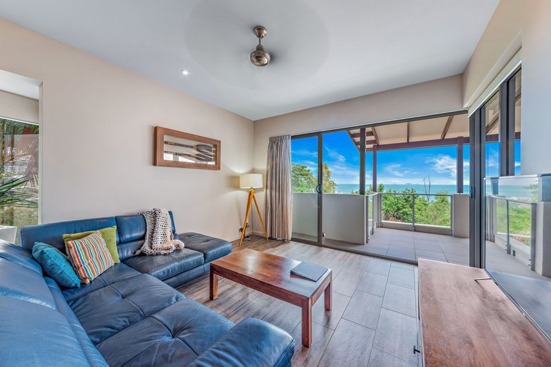 Photo - 4/25 Horizons Way, Airlie Beach QLD 4802 - Image 3