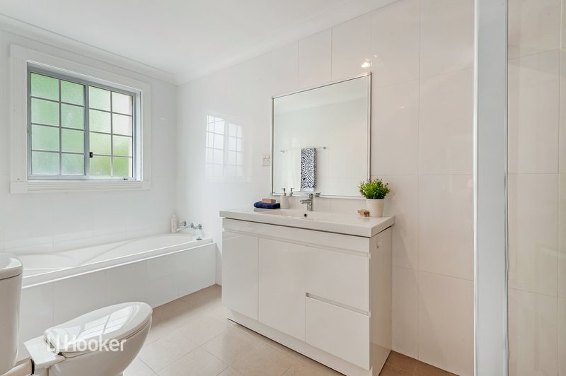 Photo - 4/25 Jenner Street, Baulkham Hills NSW 2153 - Image 12