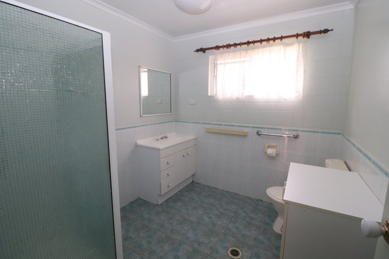 Photo - 4/25 Mcilwraith Street, Ingham QLD 4850 - Image 3