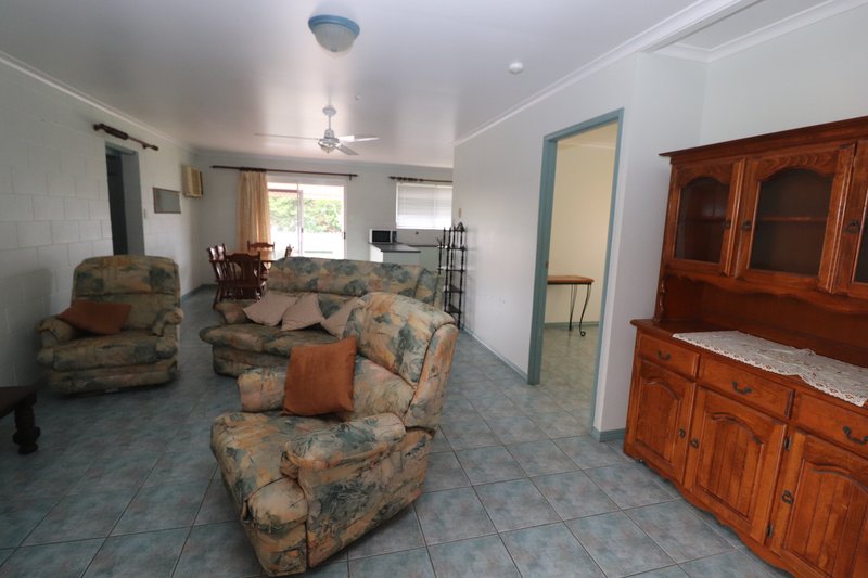 Photo - 4/25 Mcilwraith Street, Ingham QLD 4850 - Image 5