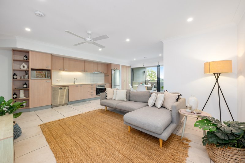 Photo - 4/25 Richmond Road, Morningside QLD 4170 - Image 1