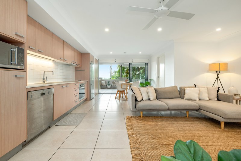 Photo - 4/25 Richmond Road, Morningside QLD 4170 - Image 3